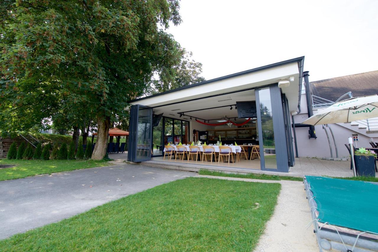 Penzion Formula Trencin Bagian luar foto