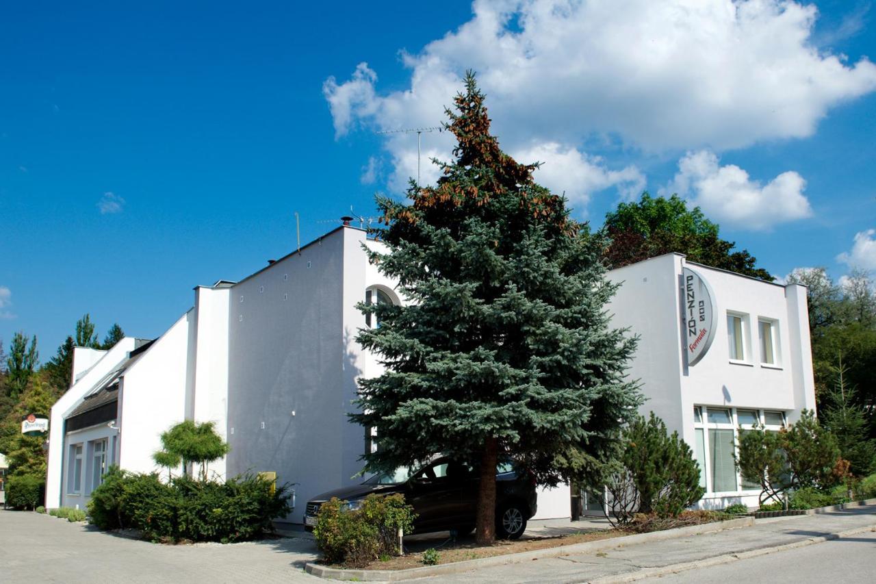 Penzion Formula Trencin Bagian luar foto