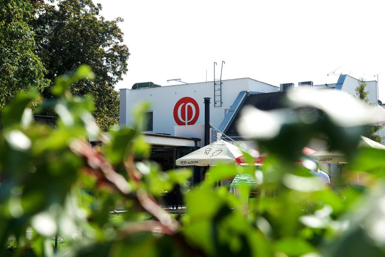 Penzion Formula Trencin Bagian luar foto
